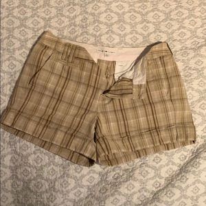 Size 6 ~ Tommy Hilfiger Plaid Shorts